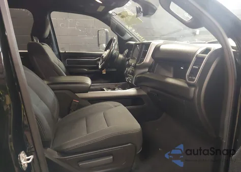 2021 Ram 1500 Big Horn 4X4 5'7 Box из США, поврежденный, VIN 1C6SRFFM6MN764088